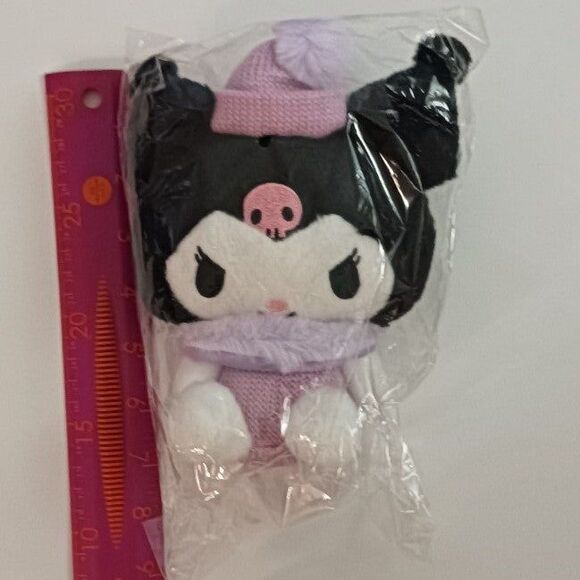 Kuromi Plushie - Picture 8 of 12